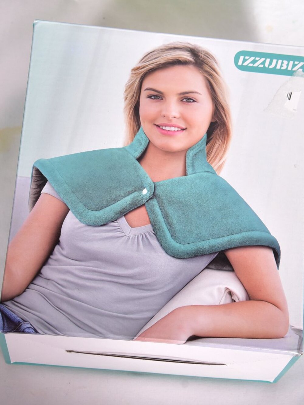 IZZUBIZ Neck Shoulder Heating Pad for Pain Relief - 6 Heat, 4 Timer Settings